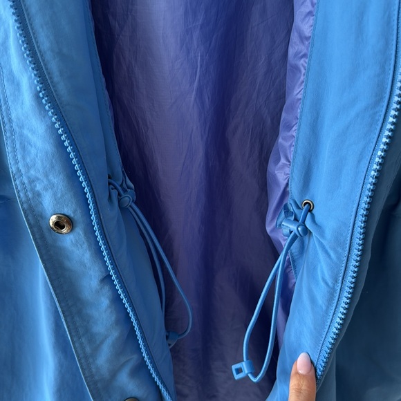 Women’s Patagonia hooded parka - Picture 7 of 9